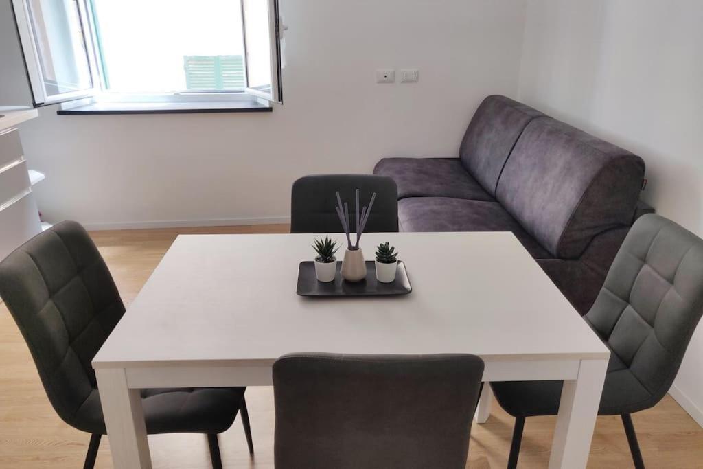 La Casa Di Dani Apartment Genoa Bagian luar foto